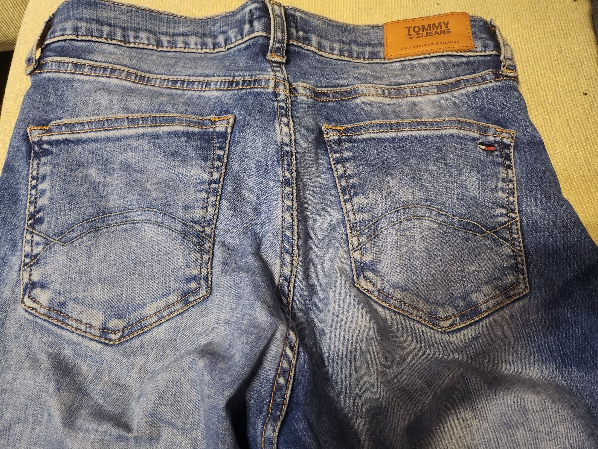 Дамски дънки Tommy hilfiger 26 номер