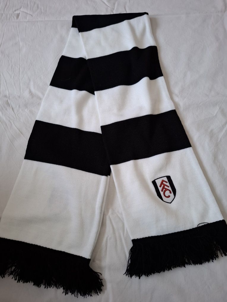 Шал на Fulham FC