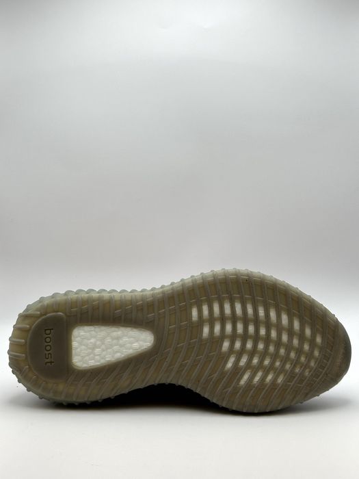 Yeezy 350 v1 Belluga Sneakers