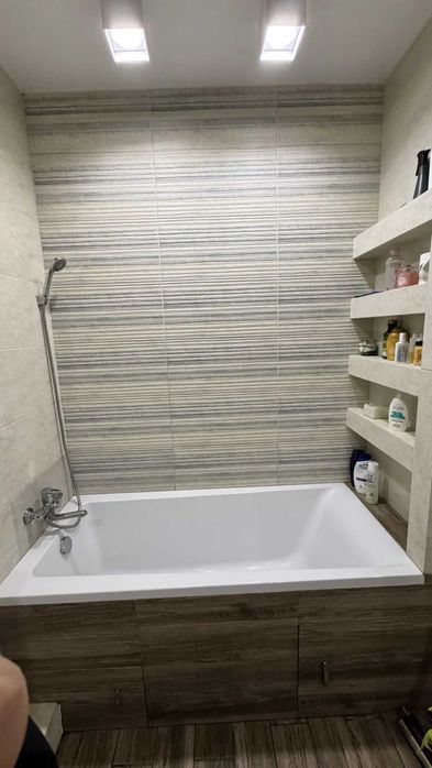 Тристаен имот в кв.Красно село