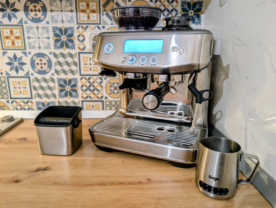 Espressor profesional Sage Barista PRO 15 bari 1650 W + accesorii