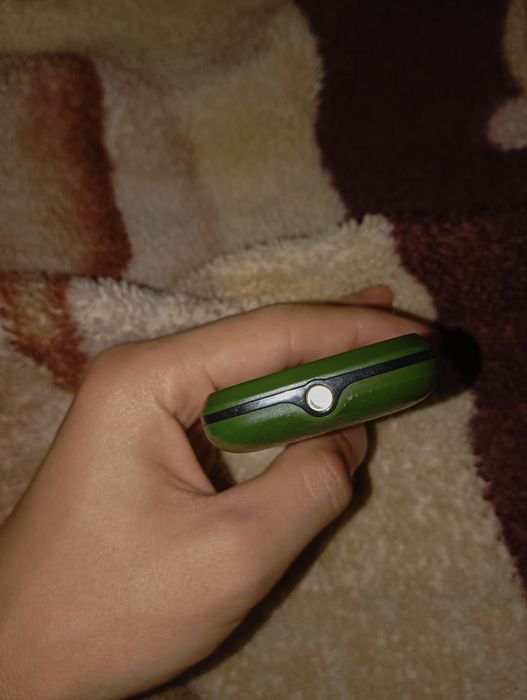 Texno max 100 mini knopcniy telefon