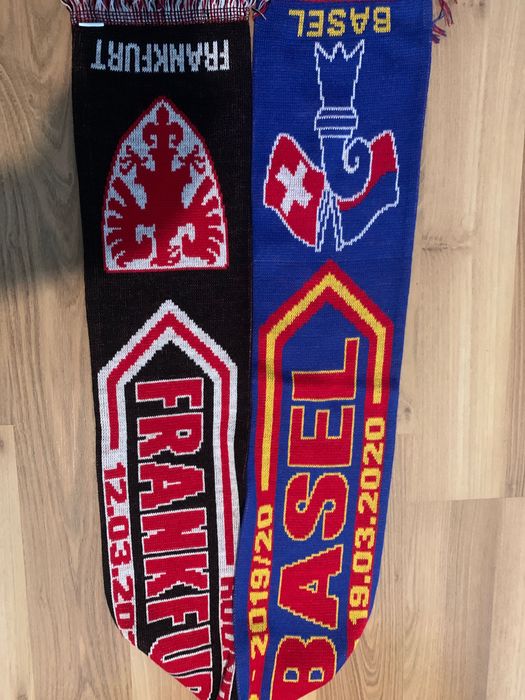 Лимитиран  фенски  зимен шал на Eintracht Frankfurt -Basel