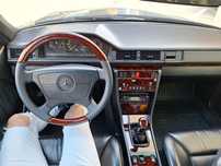 Mercedes  W124.   ce 200 coupe  an 1993, atestat istoric