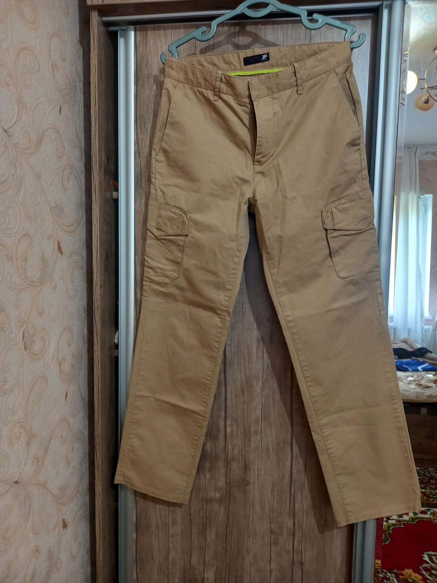 Брюки для мужчин