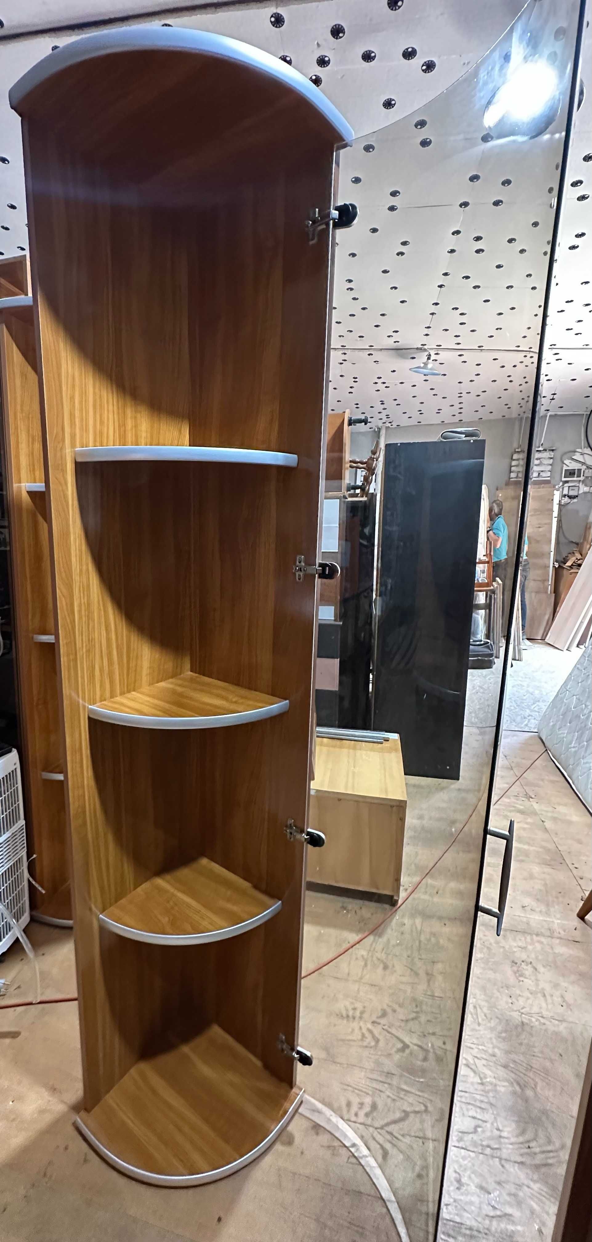 Vitrina de colt cu rafturi; Biblioteca cu polite; Dulap