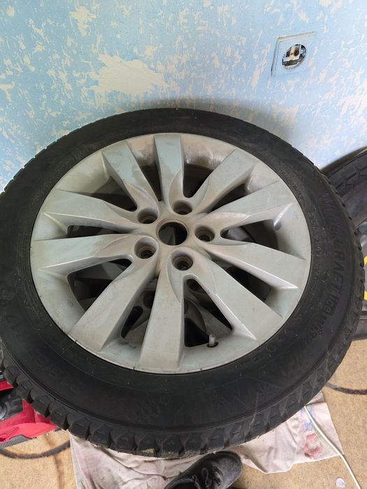 Диски с шинамы зимние