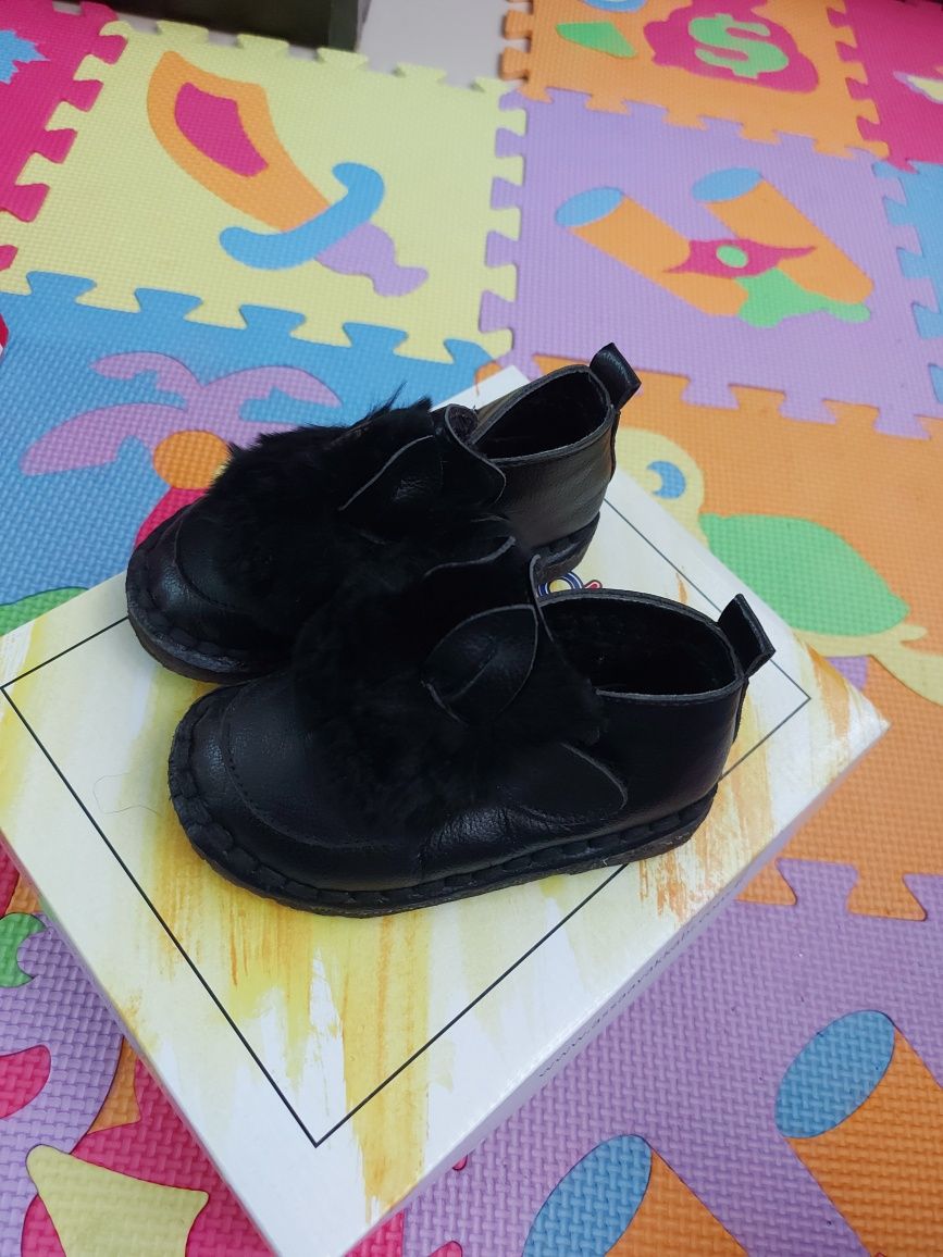 Детский обувь (ботинки , сопоги)