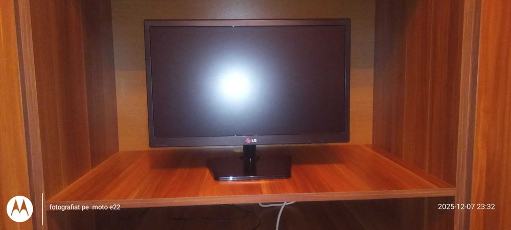 Monitor LG 22" perfect functional