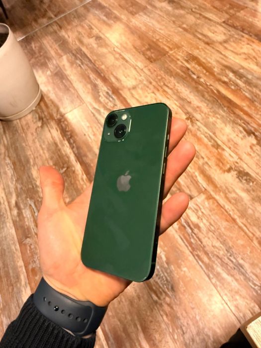 Se vinde Iphone 13 green 256