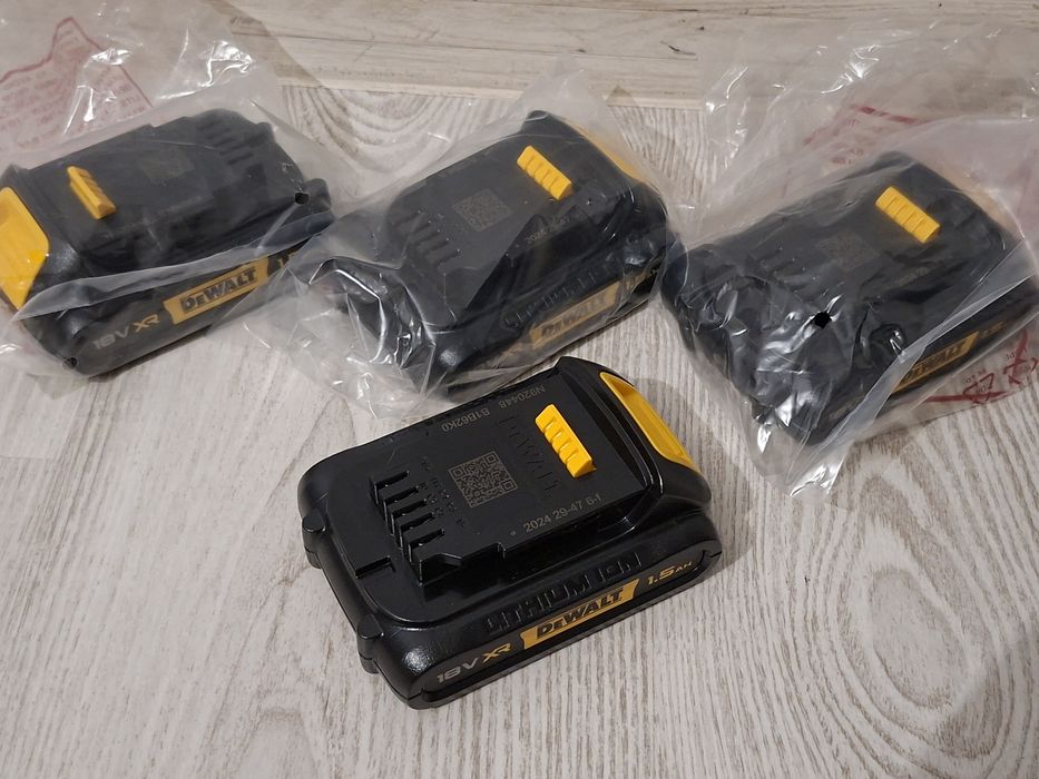 Autofiletante dewalt , acumulatori , truse