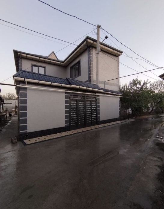 Продаётся двухэтажный дом