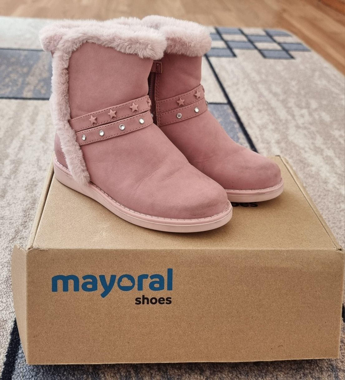 Зимни боти, марка Mayoral,номер 28