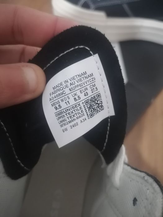 Vand Coverse All stars mar 43 ,noi cu eticheta ,cutie