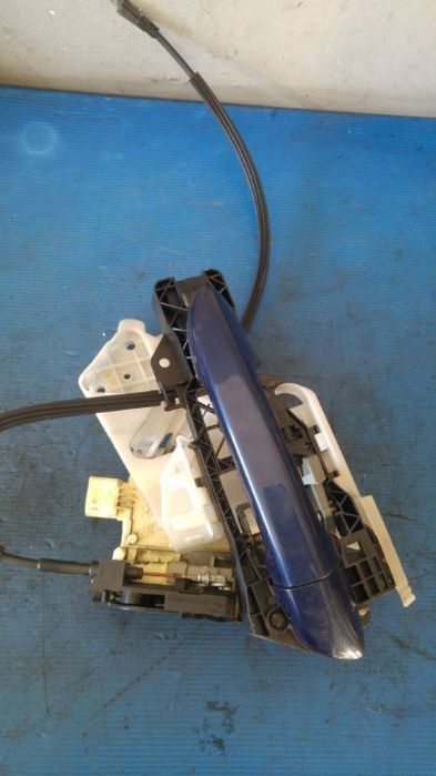 broasca cu maner exterior usa stanga spate  vw passat b6 3c 3c4839015a