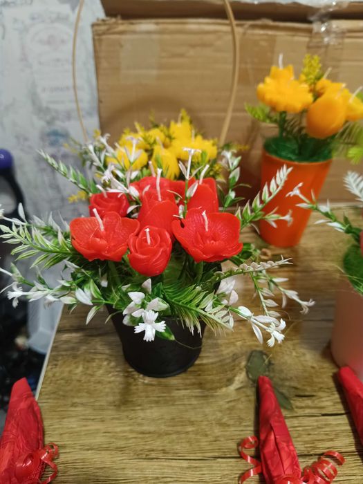 Восъчни цветя за поводи