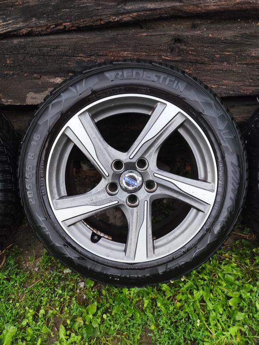 Jante originale volvo R16, et50, 5x108+cauciucuri de iarna Vredestein