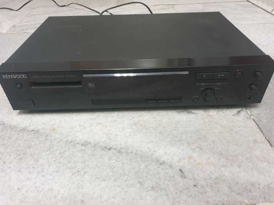 Stereo MiniDisc Recorder Kenwood DM-3090 Работи.