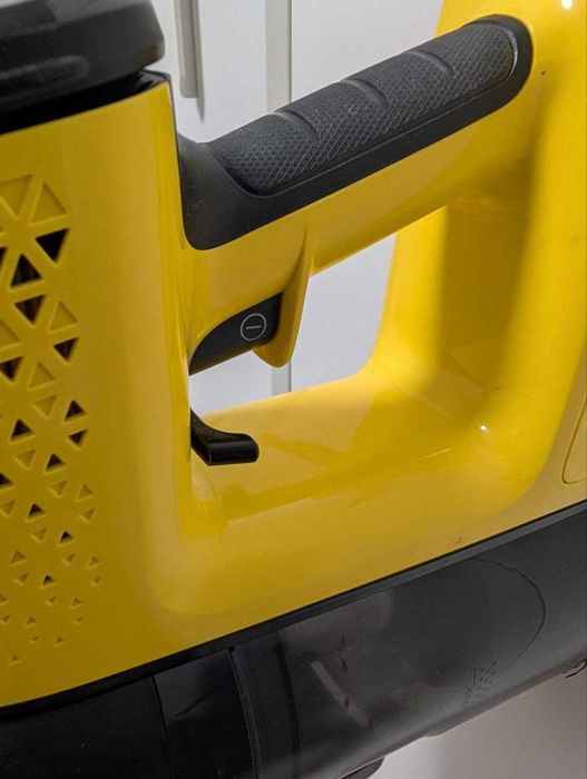 Karcher VC 6 - aspirator fara fir. Utilizat, stare buna