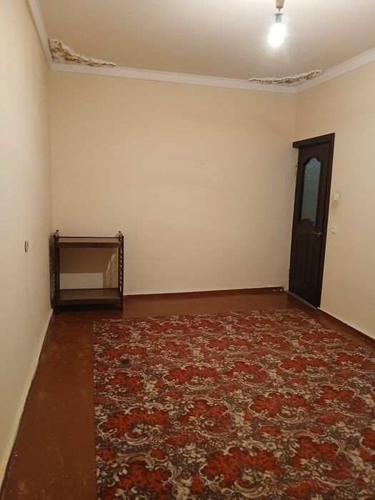 Qizlaga kvartira Olmazor qoraqamish 1/4