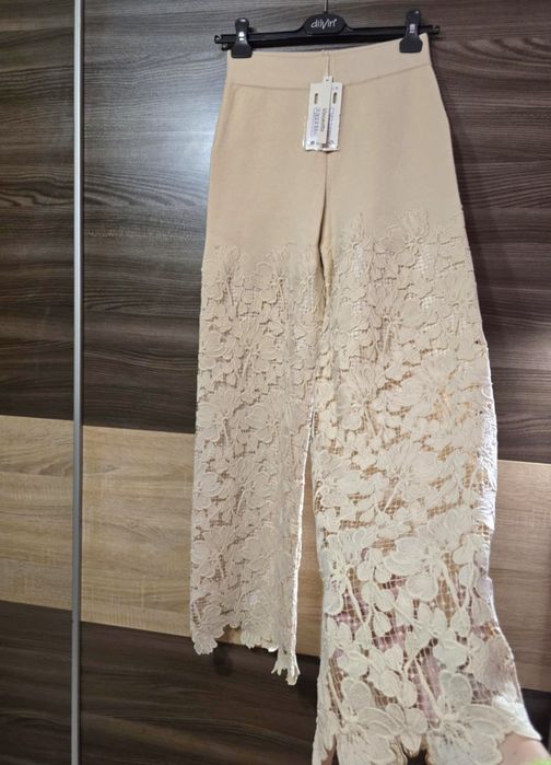 Комплект цвят шампанско акцент дантела