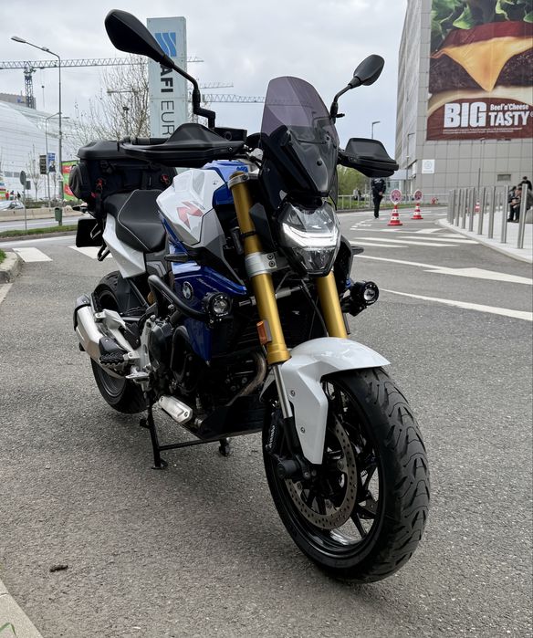 Motocicleta BMW F900R