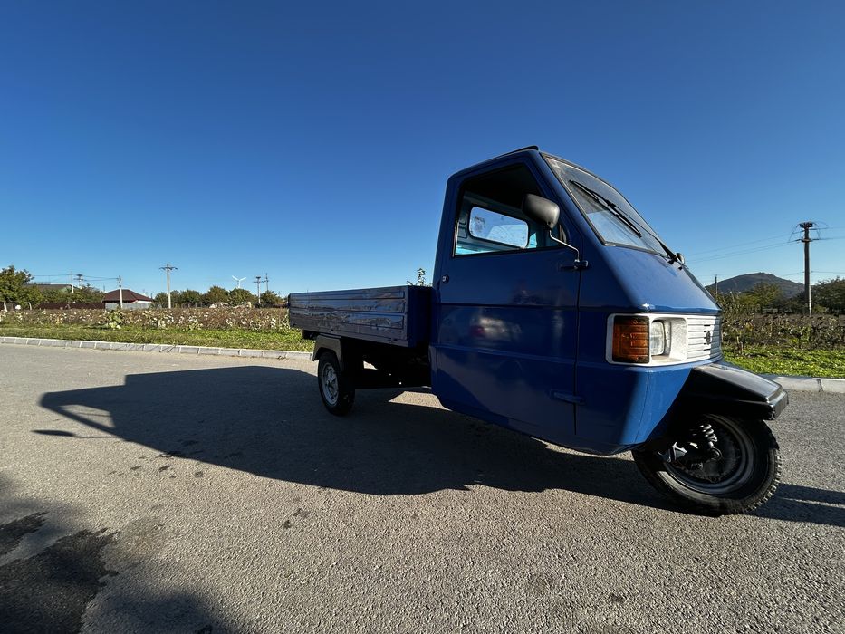 Piaggio Ape   703