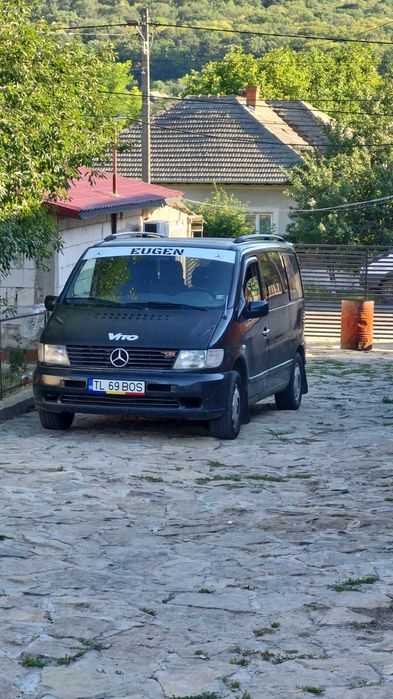 Mercedes vito vand sau schimb cu carosata