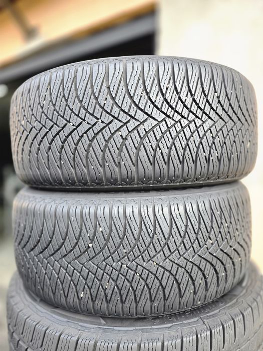 2x 235/45/17 ALLSEASON GOODRIDE 2022 Stare excelentă