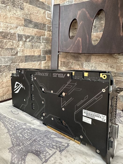 Видео карта ASUS 1070Ti ROG STRIX 8Gb