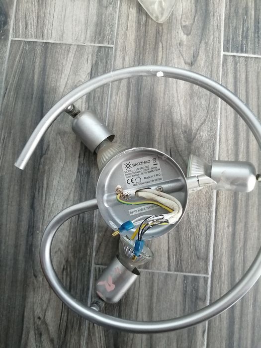 Lustre pentru camera
