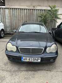 Vând Mercedes C Class