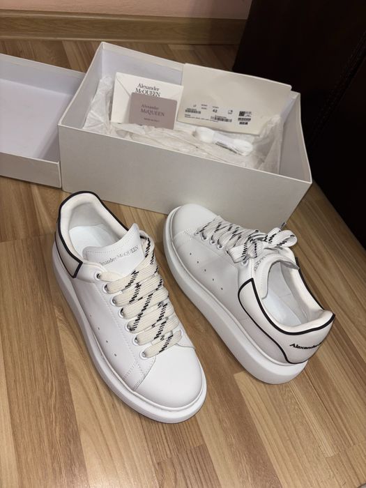 Alexander McQueen 42