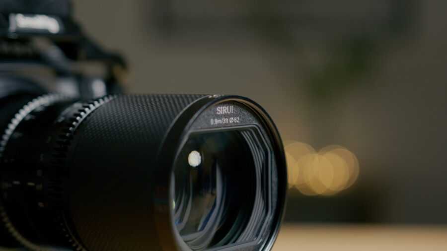 obiectiv anamorfic 35, 50 si 75mm sirui saturn carbon, montura sony FE