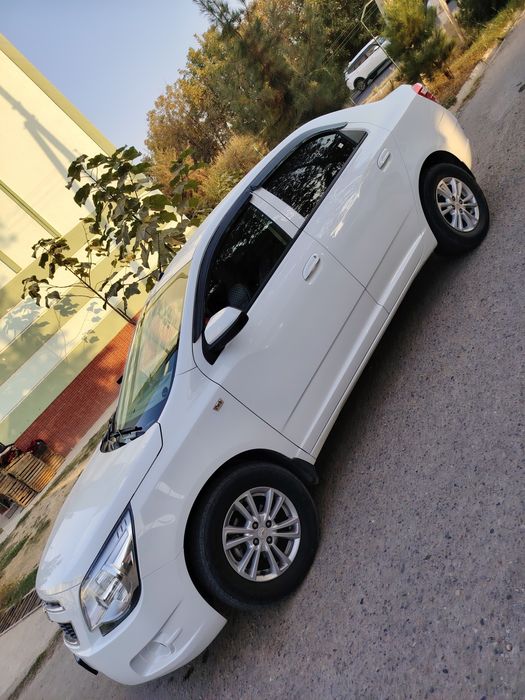 Cobilt yaxshi moshina