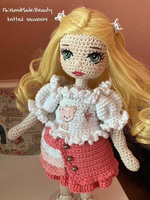 Плетена кукла Ема