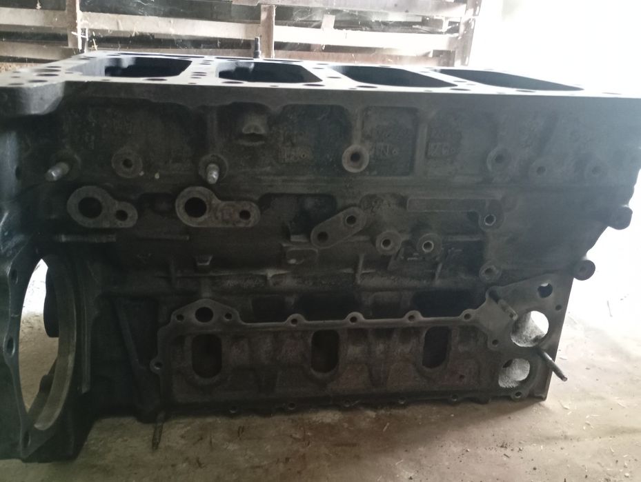 Блок матора исузи