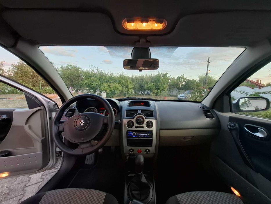 Renault Megane II Sedan 2005 1.5 dci
