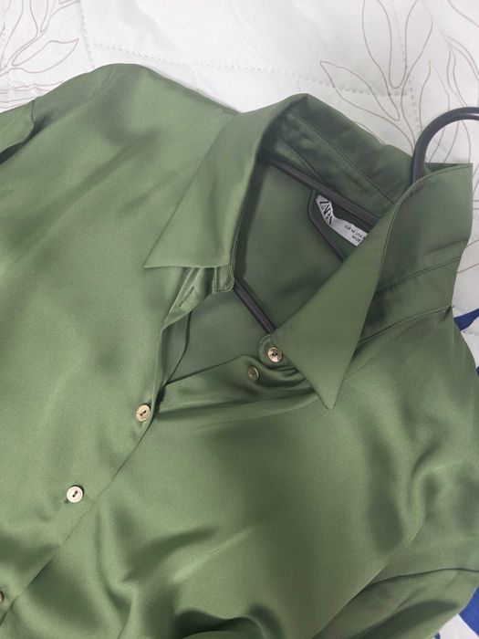 Елегантна рокля с обувки за повод