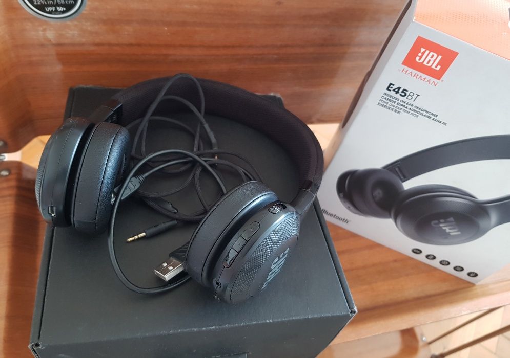 Слушалки JBL E45BT Wireless