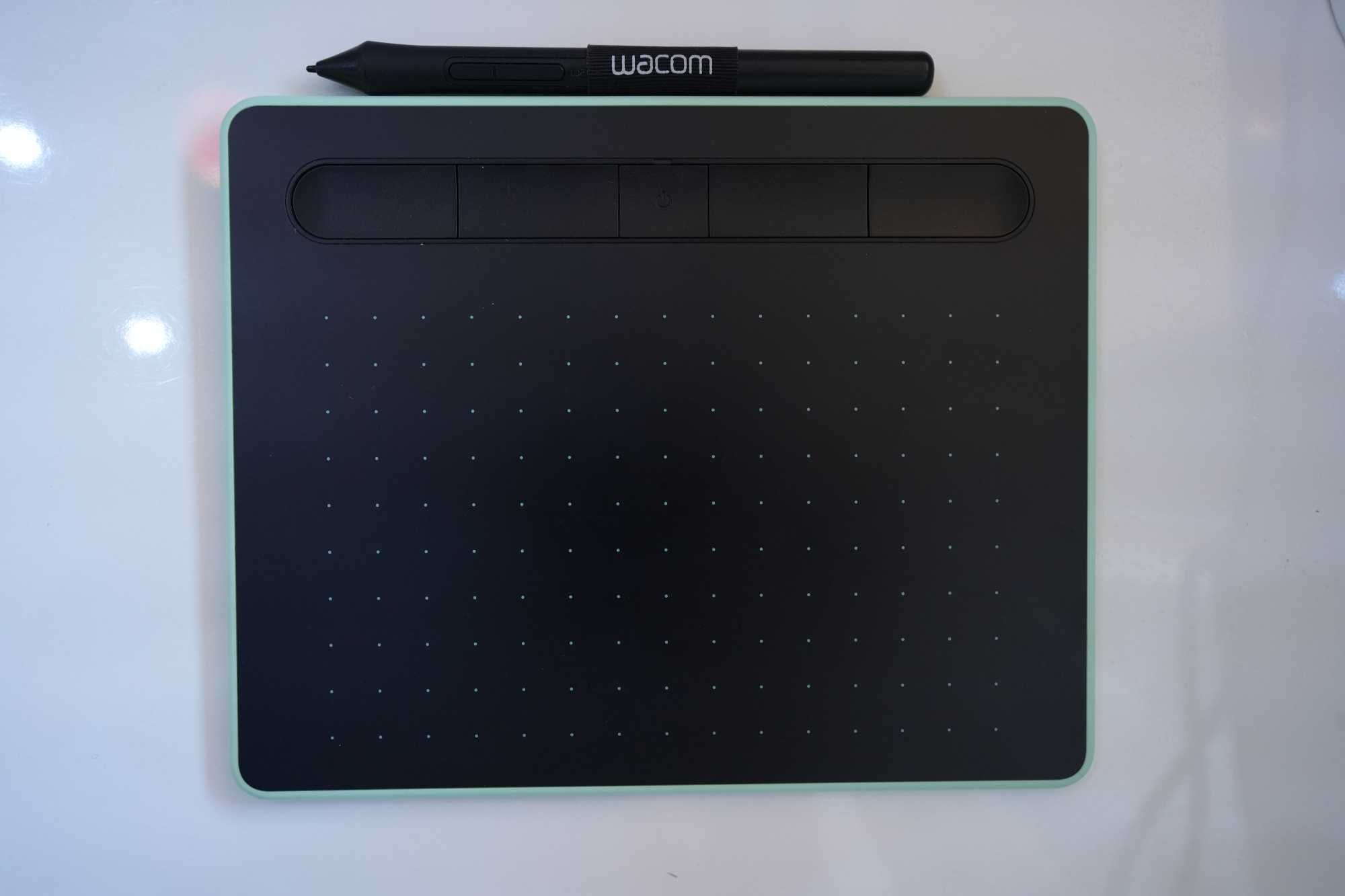 Графичен таблет Wacom Intuos S Blue + Bluetooth