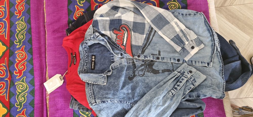 Продам рубашку для мальчика