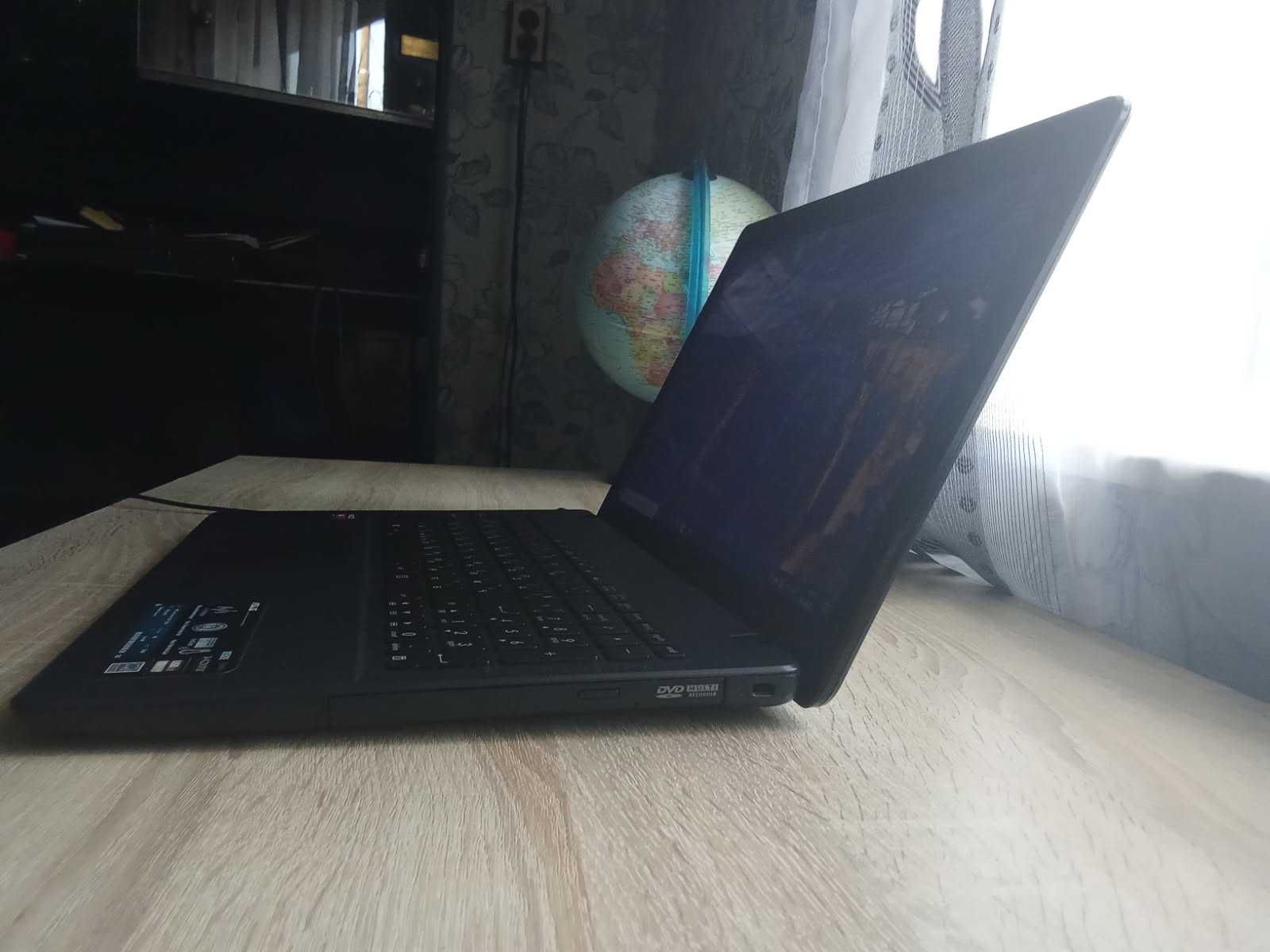 Два лаптопа за части – Asus X552E + Acer Aspire