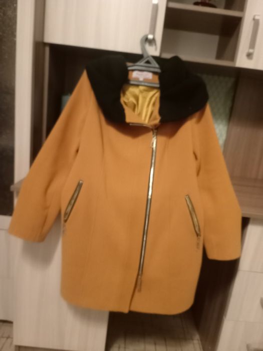 Продам пальто  весна