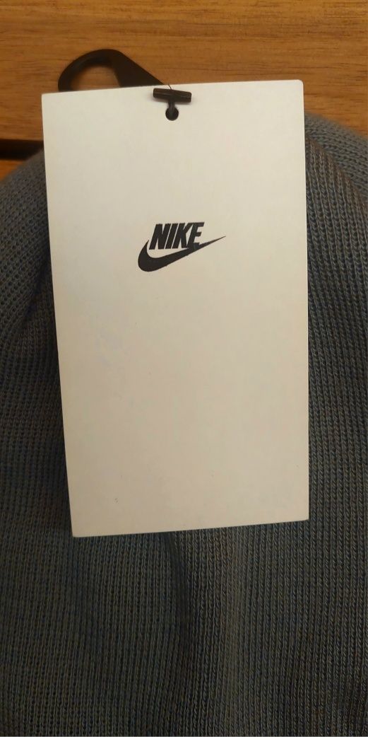 Зимна шапка Nike Beanie Cuffed