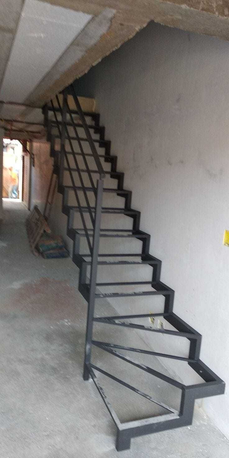 Confectionez scari din metal sau lemn