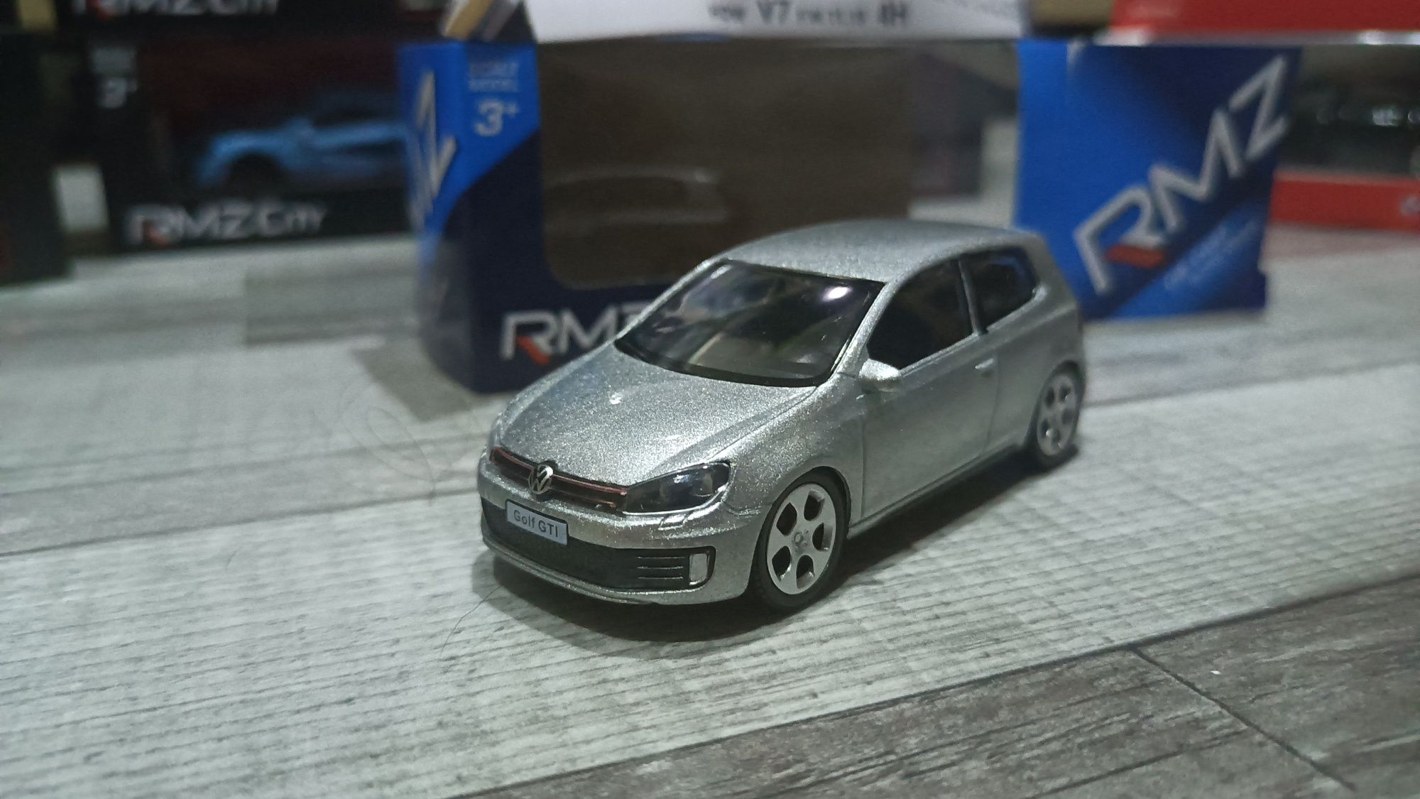 Automodel VW Golf MK6 GTI scală 1/43