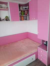 Dormitor copii roz