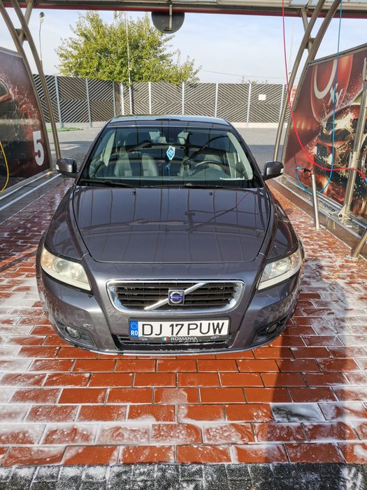 VOLVO S40 2L 2008 BUNĂ