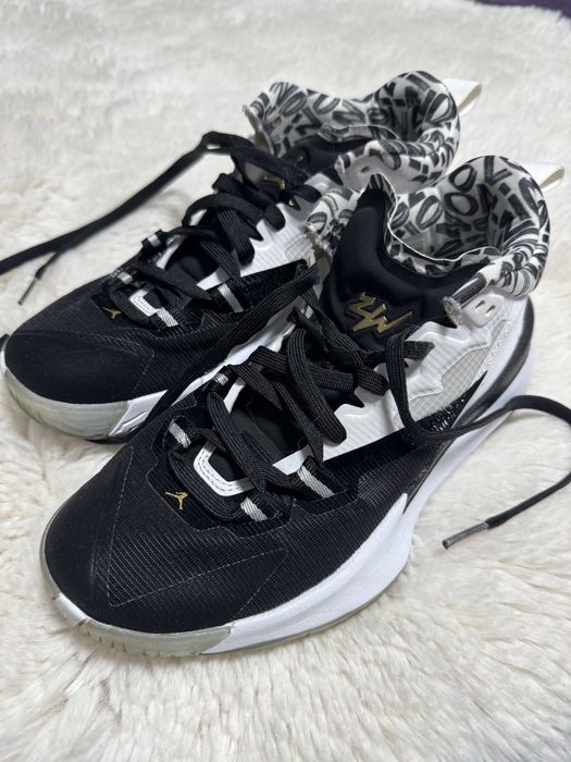 Маратонки Jordan Zion 1